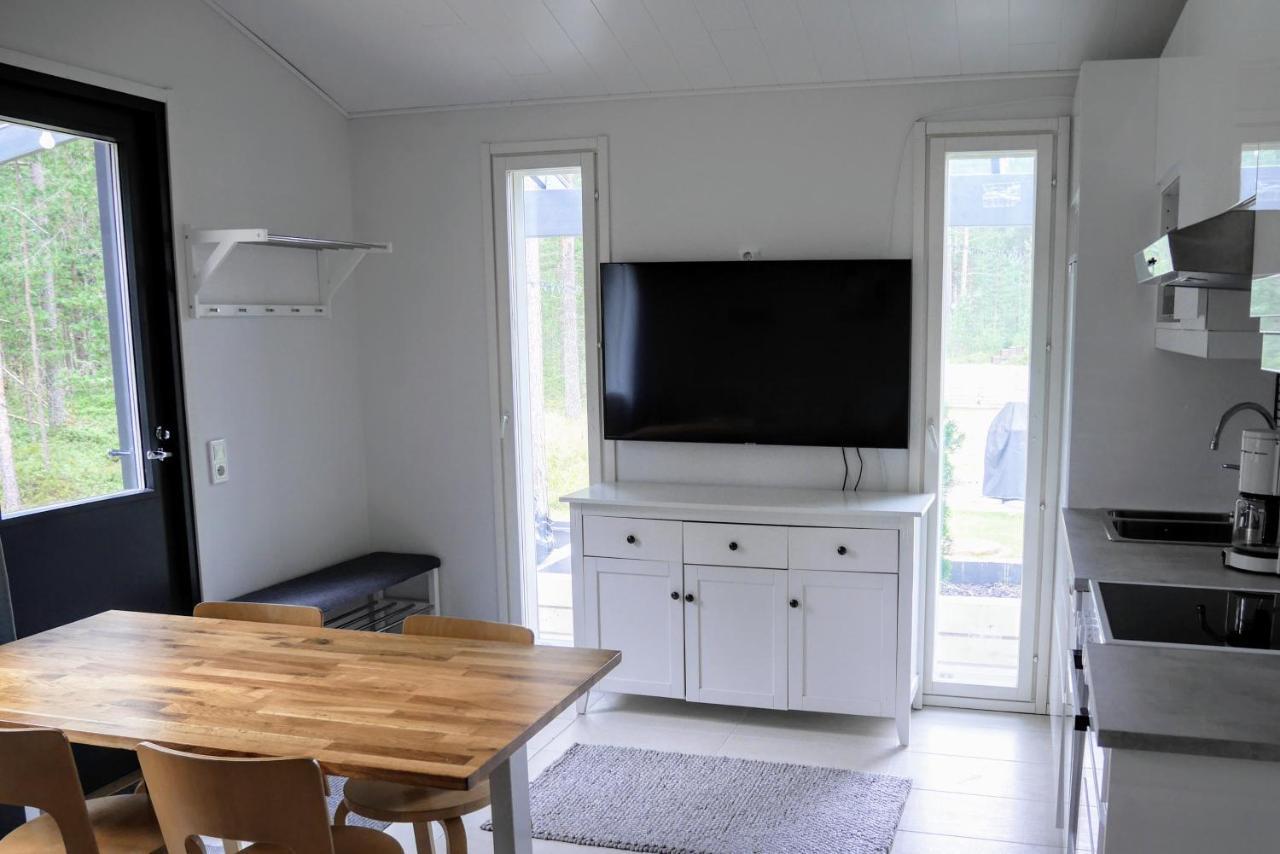 Cozy 4 Person Guesthouse On Quiet Residential Area Όουλου Εξωτερικό φωτογραφία